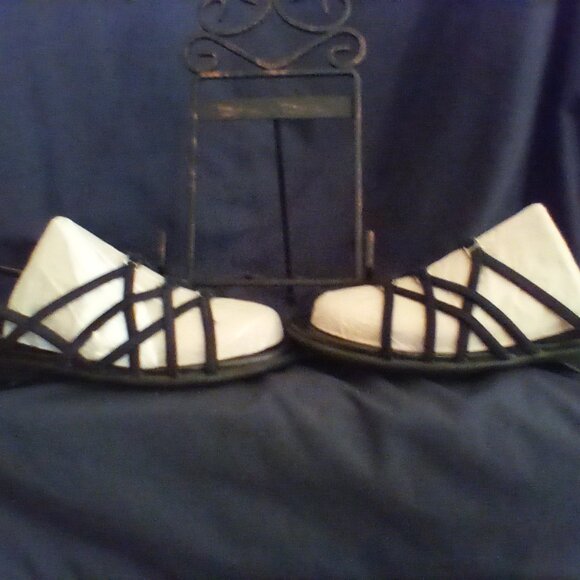 White Stag Sandals - Picture 3 of 6